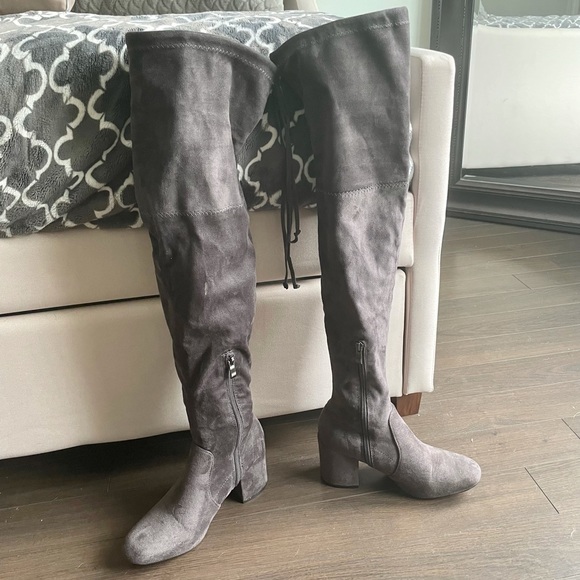 Grey over the knee boots - Picture 4 of 9